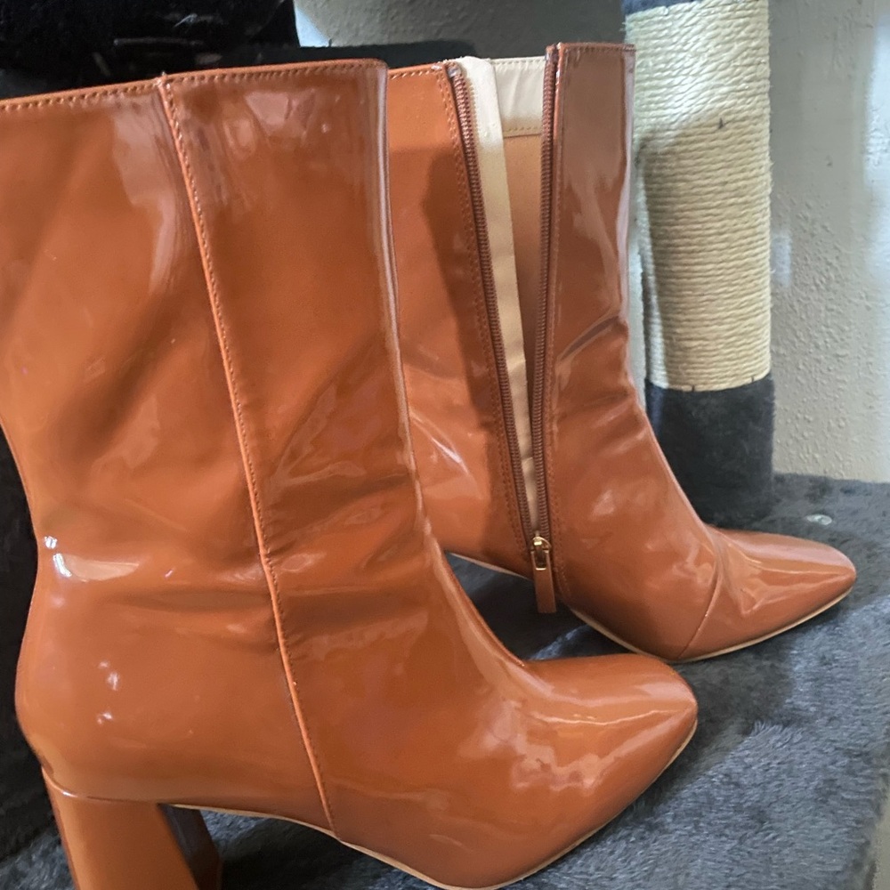 Women's Patent Caramel Mid-Calf Block Heel Boots - Pretty Little Thing